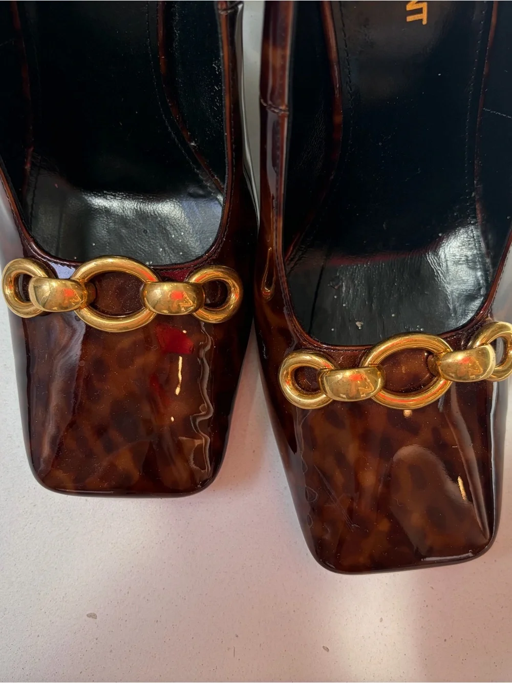 Saint Laurent Brown Tortoiseshell Patent Pumps with Gold Chain - Picture 10 of 10